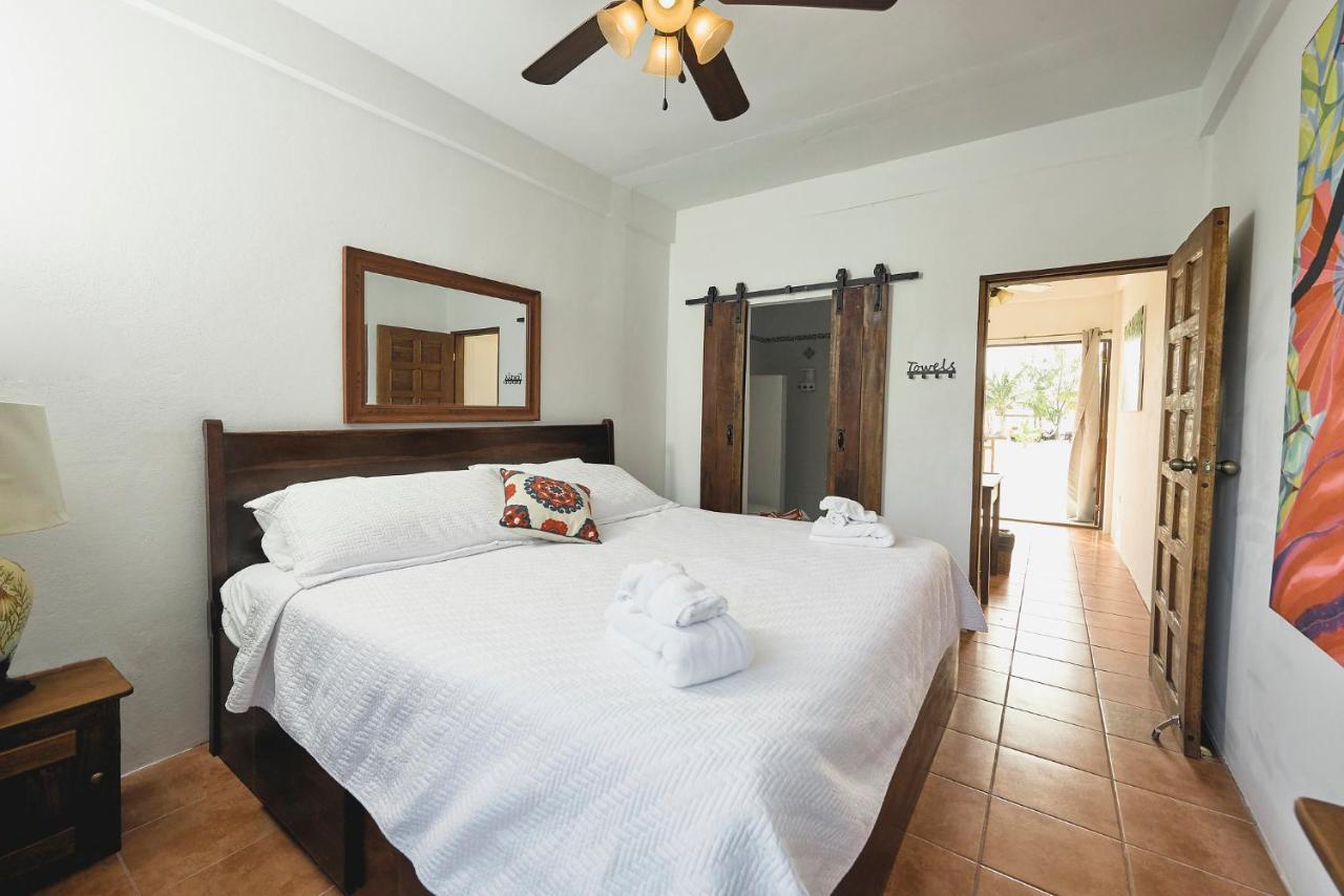 We'Yu Boutique Hotel Caye Caulker Exterior photo