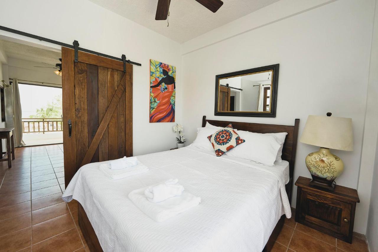 We'Yu Boutique Hotel Caye Caulker Exterior photo